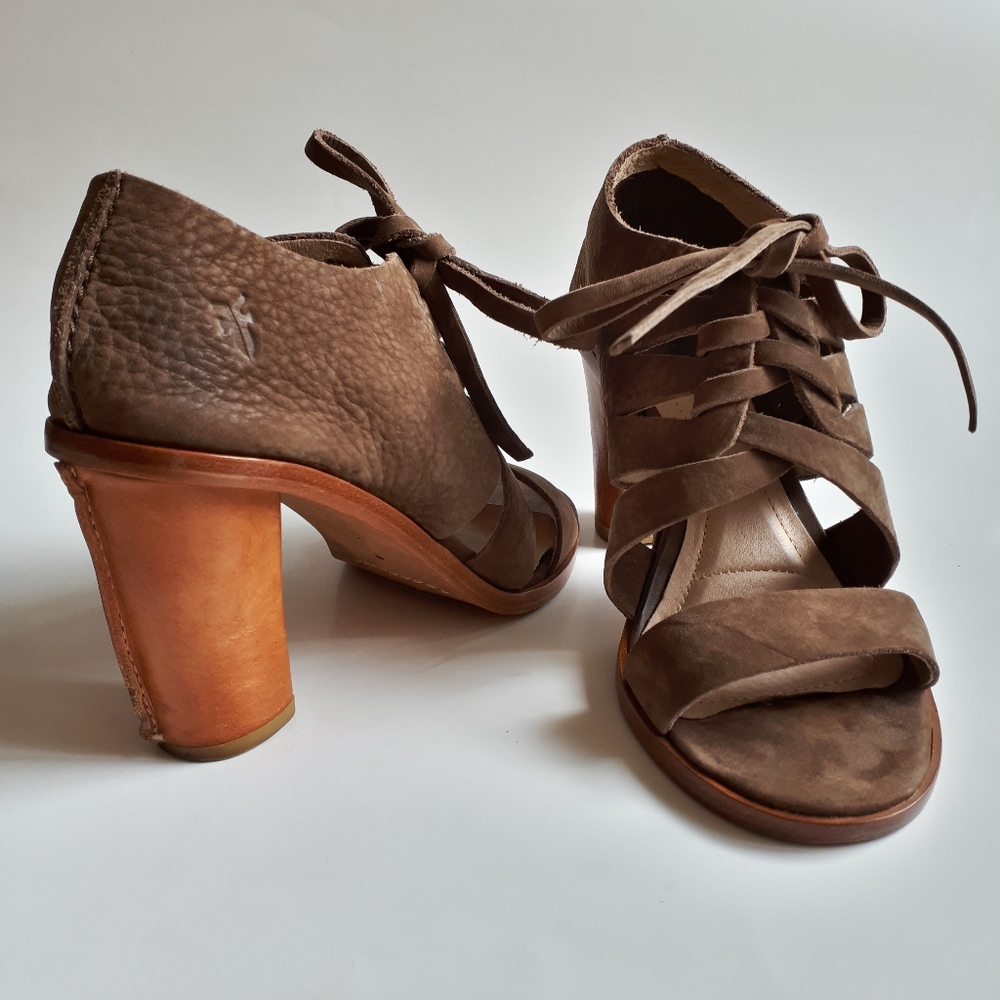 FRYE luxurious leather heels